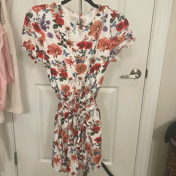 Dresses & Skirts - Floral Cinch Waist Dress with Tie